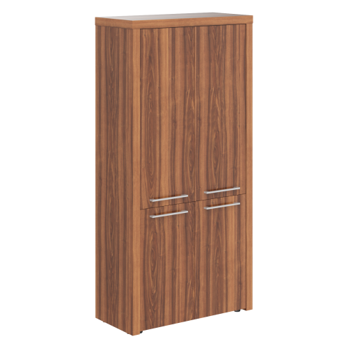 Шкаф с глухими средними и малыми дверьми